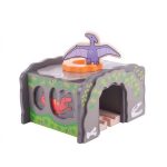 Drewniany tunel T-rex