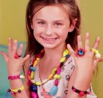 B.TOYS: Pop-Arty! zestaw do tworzenia biżuterii 300 el. - obrazek 4