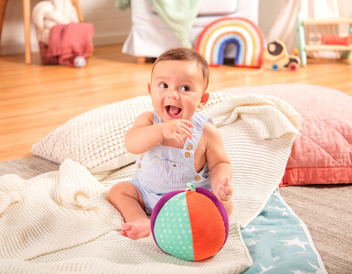 B.TOYS: Make it Chime – piłka sensoryczna z dzwonkiem - obrazek 2