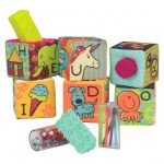 B.TOYS: klocki materiałowe z sorterem aBc Block Party - obrazek 3