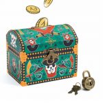 Djeco: Skarbonka z kłódką - SKRZYNIA PIRATA - obrazek 2