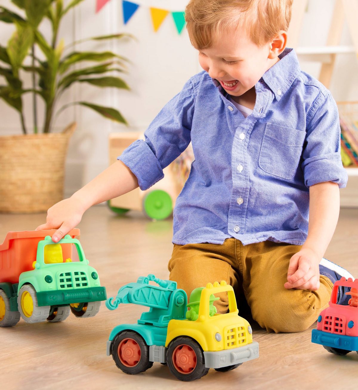 B.TOYS: Zestaw samochodów budowlanych – CONSTRUCTION VEHICLES - obrazek 2