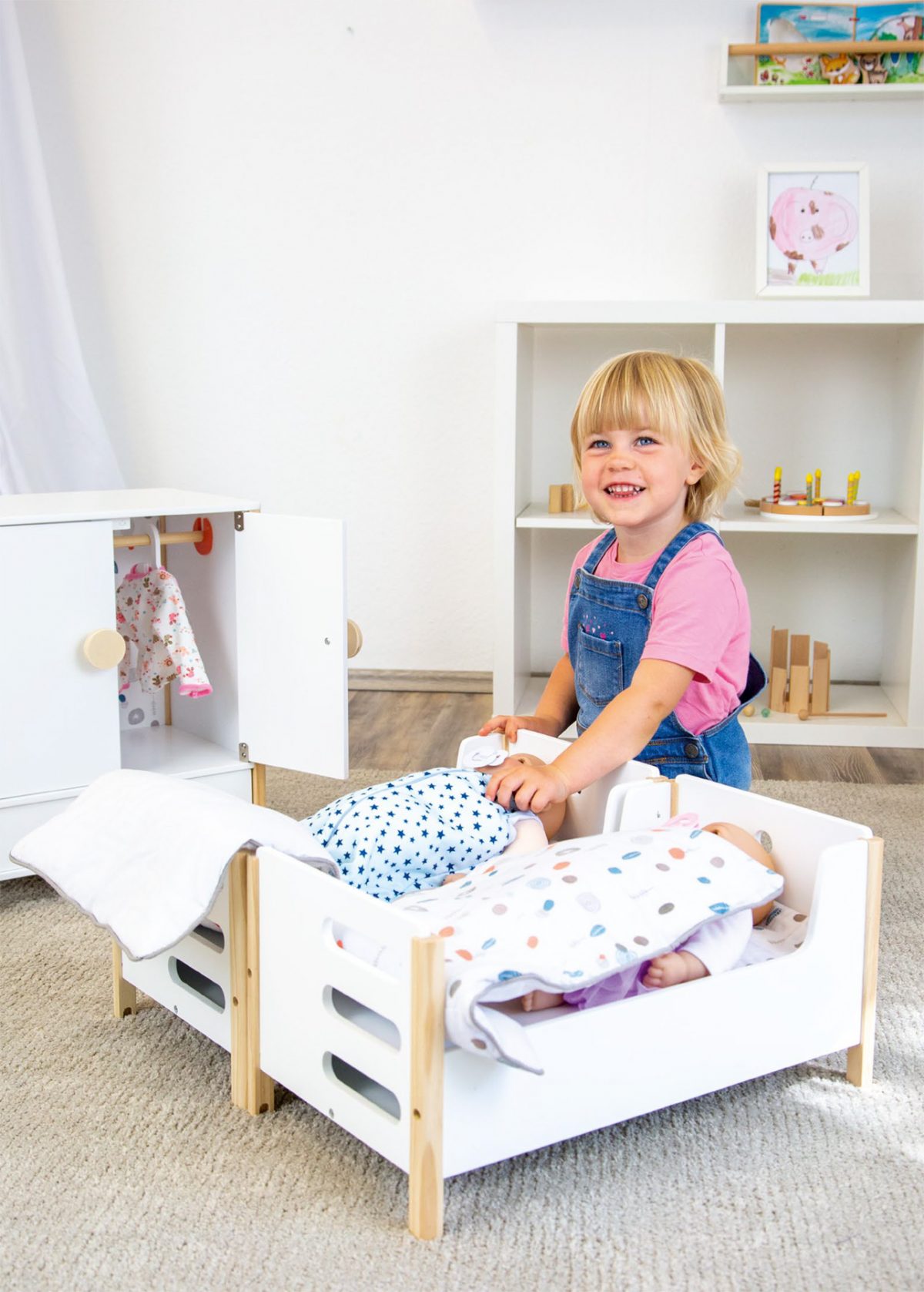 11811_legler_small_foot_little_button_kinderbild_10 SMALL FOOT: rozkładane podwójne Łóżko dla lalek LITTLE BUTTON - obrazek 4