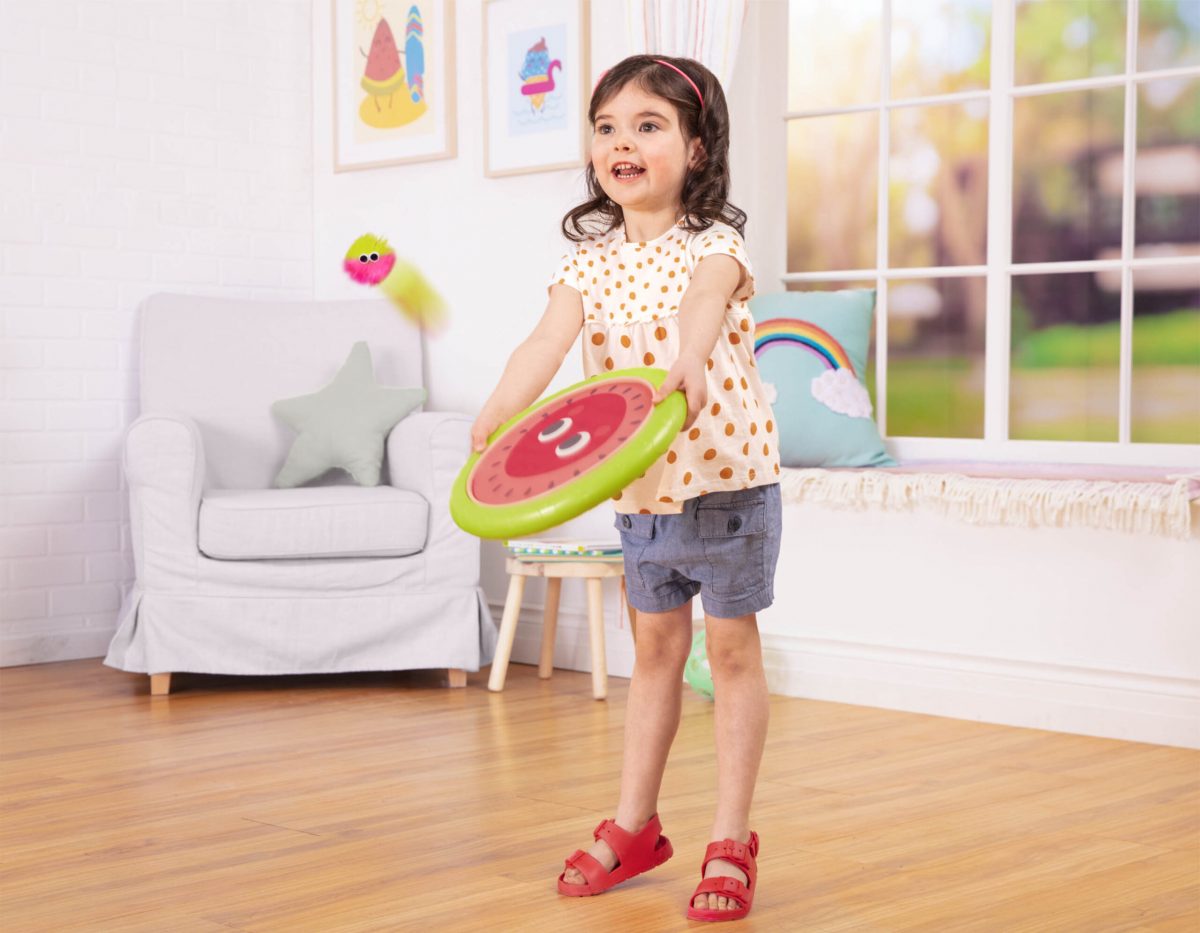 B.TOYS: gra Poppin’ Paddles – SPRĘŻYSTE DYSKI z kudłatymi piłeczkami - obrazek 2