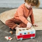 LILLIPUTIENS: Drewniany autobus sorter Kokoszka Paulette 12m+ - obrazek 4