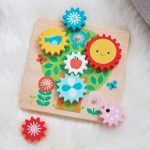 Petit Collage: drewniane ruchome puzzle Drzewo - obrazek 2