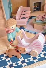 Tender Leaf Toys: Laleczka Pan Goodwood i jego pies - obrazek 2