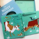 ThreadBear Design: miękka książeczka - THE NOISY FARMYARD - obrazek 3