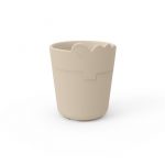 Done by Deer: kubek dla dziecka Kiddish Croco Sand