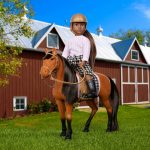 LORI: Lalka Dżokejka CHANDA z koniem Cinnamon - obrazek 3