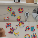 Mudpuppy: Piankowe figurki do kąpieli Jednorożec - obrazek 3