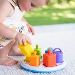 Fat Brain Toy: Sorter Plugzy - obrazek 2