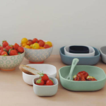 Beaba: Zestaw 3 miseczek z silikonu Sage green/Cotton/Misty green - obrazek 3