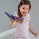 Tender Leaf Toys: Drewniane figurki jaskółka i zajączek - obrazek 4