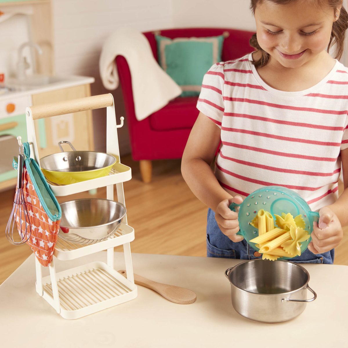 B.toys: Mini Chef – Pot-n-Pan Playset – zestaw NACZYŃ i PRZYBORÓW kuchennych - obrazek 2