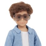 LORI: Laleczka CHŁOPIEC z zestawem mebli do SALONU – Miguel’s Lounge Set - obrazek 2