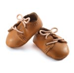 Djeco: Brązowe buciki dla lalki POMEA