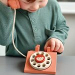 Mentari: drewniany telefon stacjonarny - obrazek 2