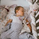 BabyOno: Zabawka dla dzieci z pozytywką RABBIT MILLY - obrazek 2