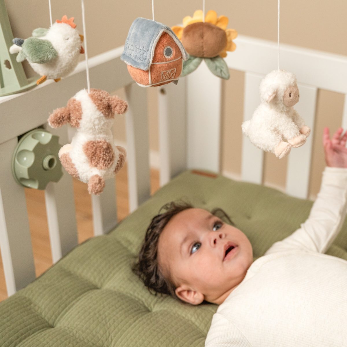 Little Dutch: karuzela do łóżeczka Little Farm - obrazek 2