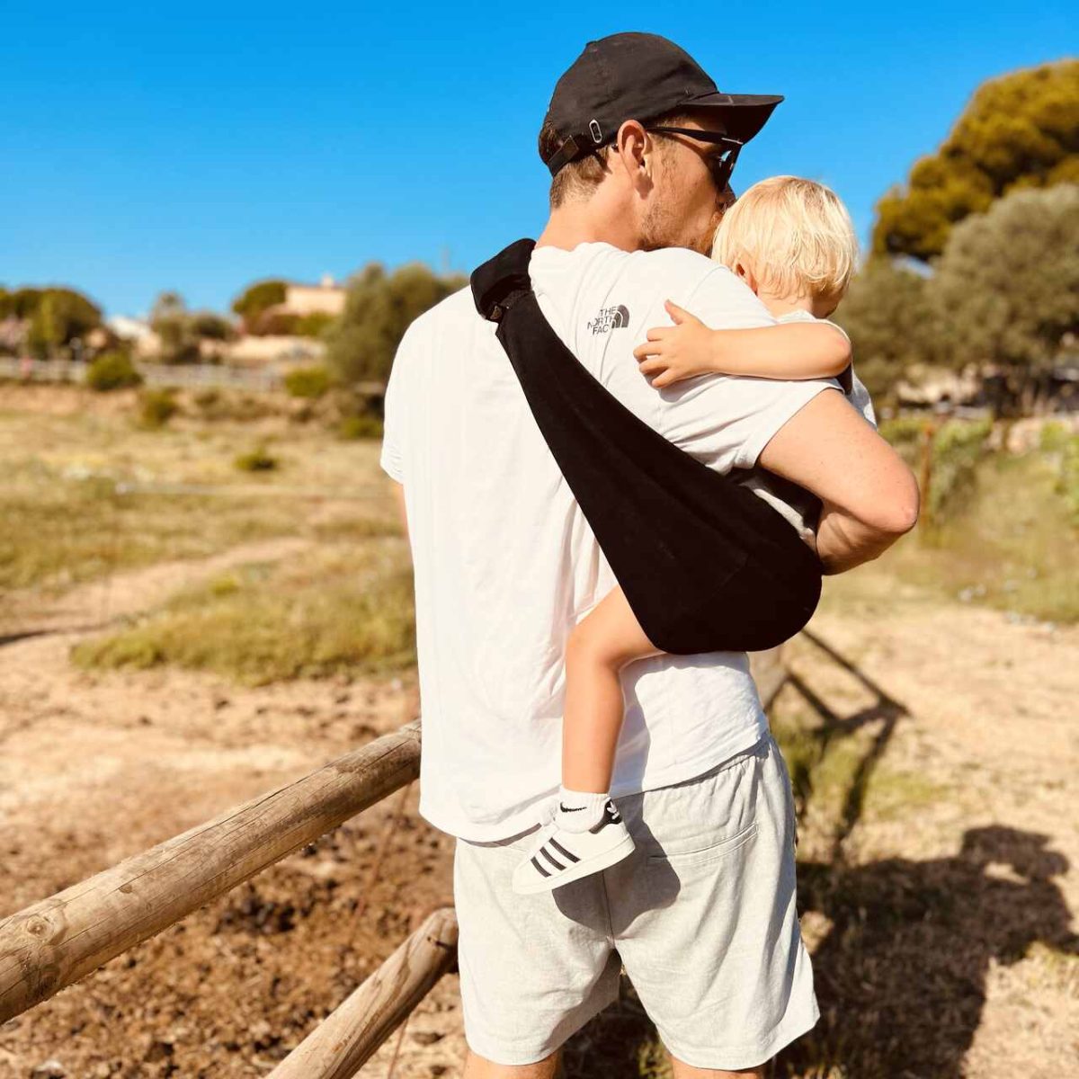 2510003 Black (1) Wildride: nosidło wspomagające Black - obrazek 3