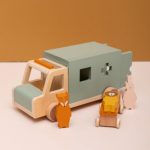 Trixie: drewniana Karetka Pogotowia - obrazek 5