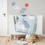 Done by Deer Zawieszka z Grzechotką Krokodyl Croco Blue - obrazek 3