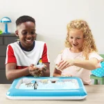 Zimpli Kids: zestaw do tworzenia śniegu z figurkami i tacą Sno World Arctic Adventure - obrazek 2