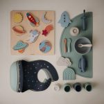 Mushie: śliniak silikonowy Planets - obrazek 2