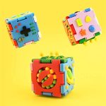 Robetoy: Sensoryczna zabawka motoryczna kostka 7 cm - obrazek 2