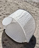 Vanilla Copenhagen: namiot plażowy Pop-Up Tent Honeybee UV50+ - obrazek 3