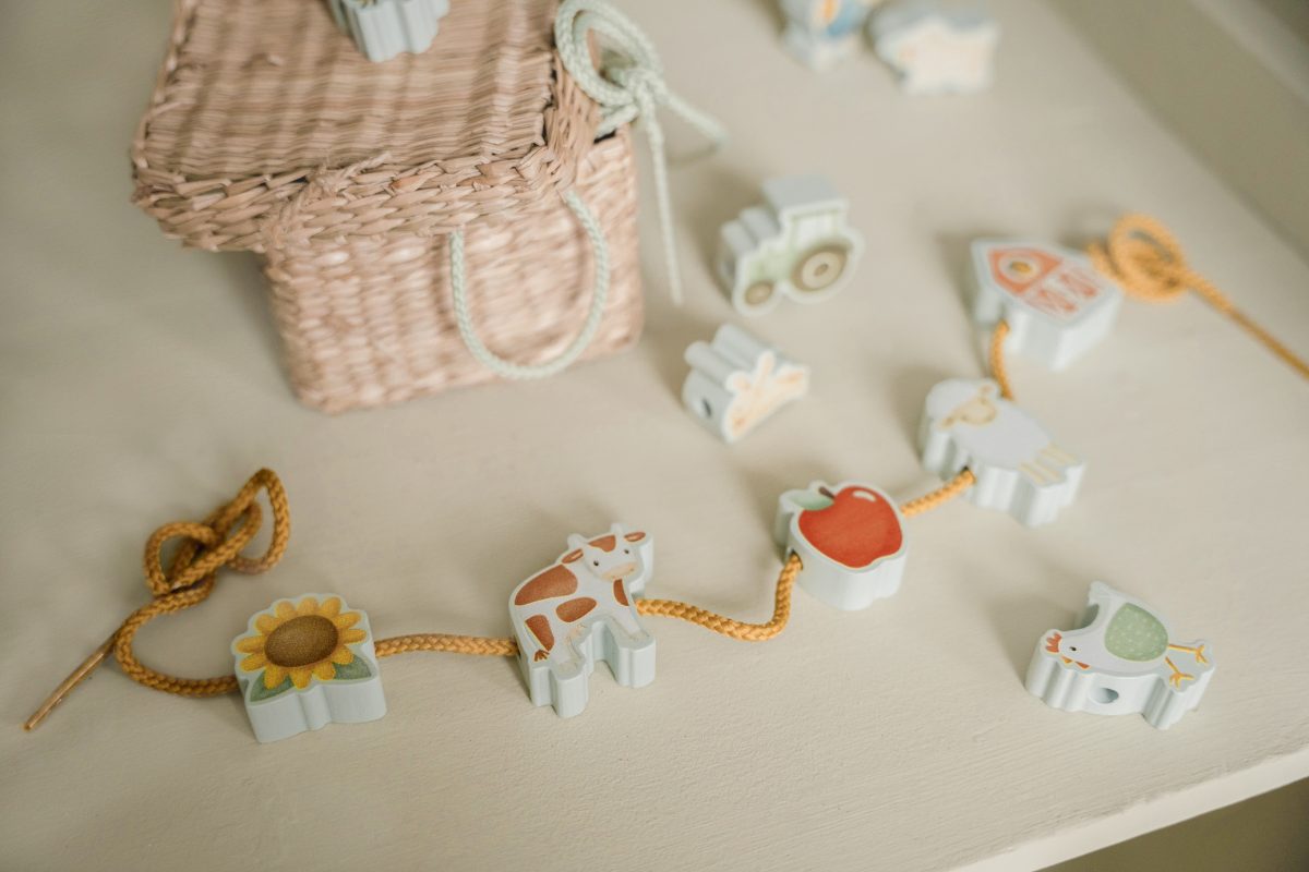 Little Dutch: drewniana nawlekanka Little Farm - obrazek 3