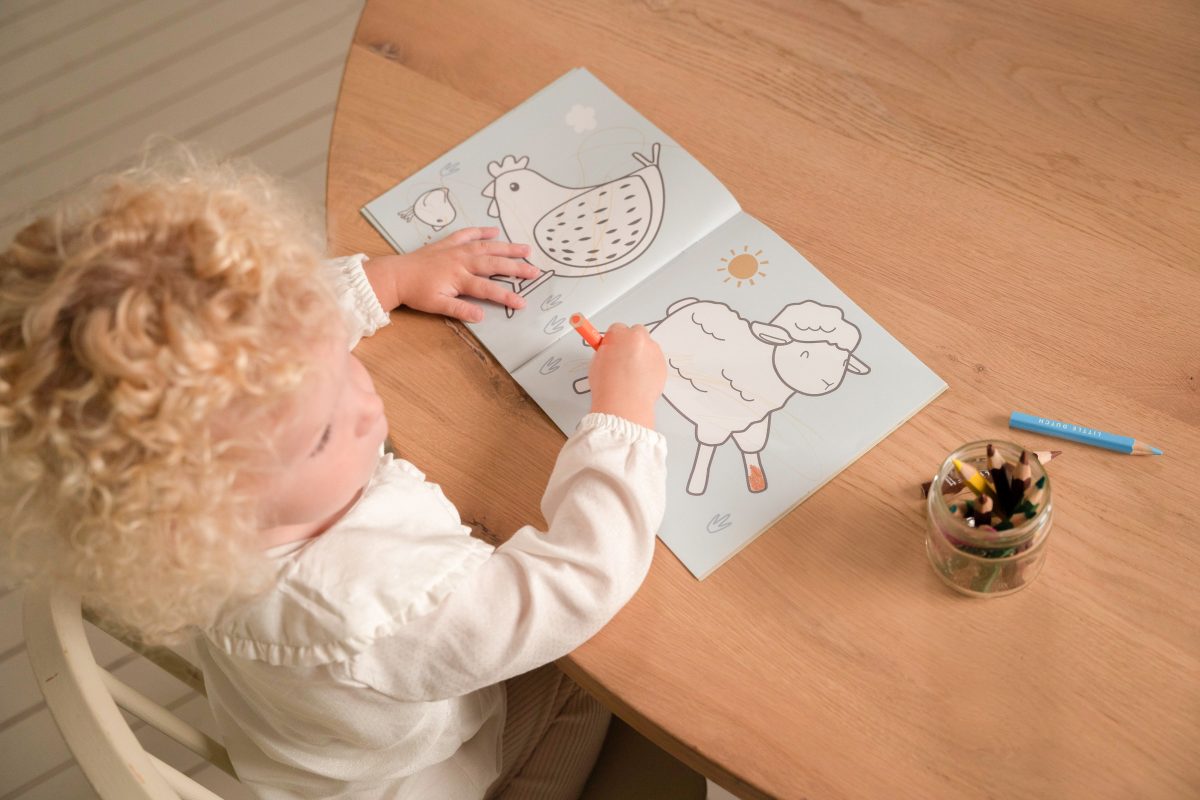 125650 - Colouring Book - Little Farm (4) Little Dutch: kolorowanka Little Farm - obrazek 2