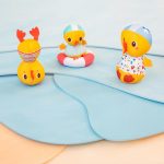 Lilliputiens: 3 kaczuszki do kąpieli nauka pływania 9 m+ - obrazek 2