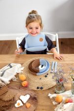 Lassig Śliniak silikonowy z kieszonką Happy Rascals Smile sky blue - obrazek 3