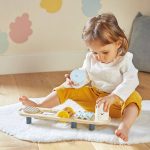 Janod Drewniany muzyczny ministolik Dżdżownica Sweet Cocoon 12 m + - obrazek 2