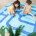 QUUT: dwustronny ręcznik plażowy PlayTowels XL (180 x 180cm) Road - obrazek 2