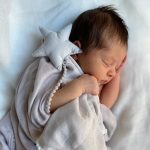 JackOJuno: Jasnoszara przytulanka muślinowa gwiazdka - obrazek 2