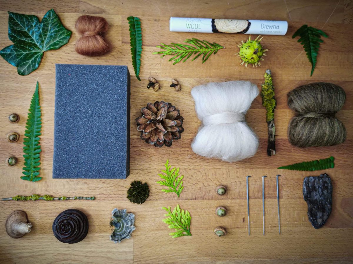 AGNA WOOL ART: Ufilcuj go sam! Zestaw do filcowania Sowa Płomykówka - obrazek 3