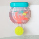 Sassy: karmienie rybek zabawka do kąpieli z przyssawkami - obrazek 2