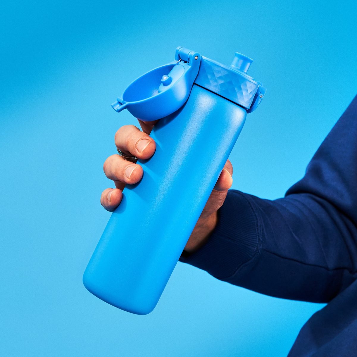 blue ION8: Butelka stalowa BIDON 600ml Blue - obrazek 2