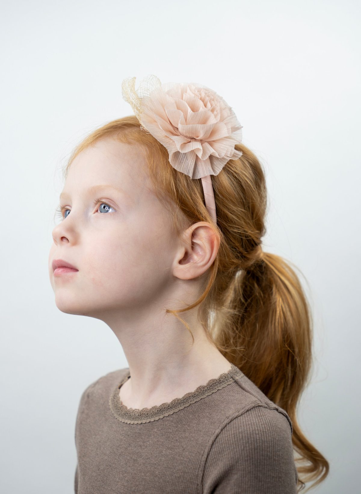 Billy loves Audrey: opaska na głowę kwiat XL KATE - obrazek 2