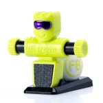 Fat Brain Toy: Piłkarzyki Foosbots - ZIELONY Piłkarz - obrazek 4