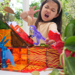 MAGNA-TILES: klocki magnetyczne Dino World 40 el. - obrazek 3