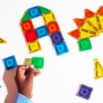 MAGNA-TILES: klocki magnetyczne microMAGS 70 el. - obrazek 4
