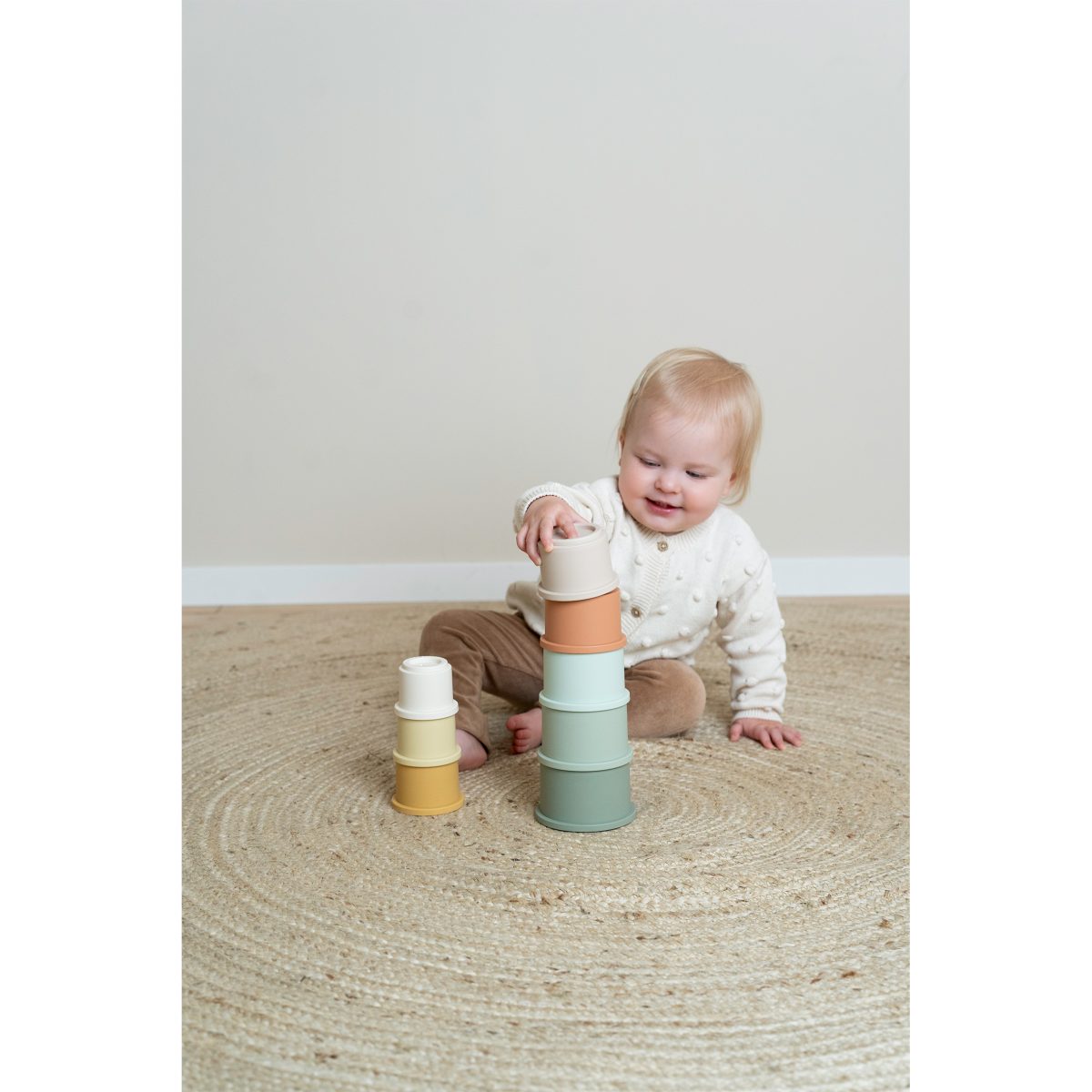 Little Dutch: wieża układanka kubeczki - obrazek 2