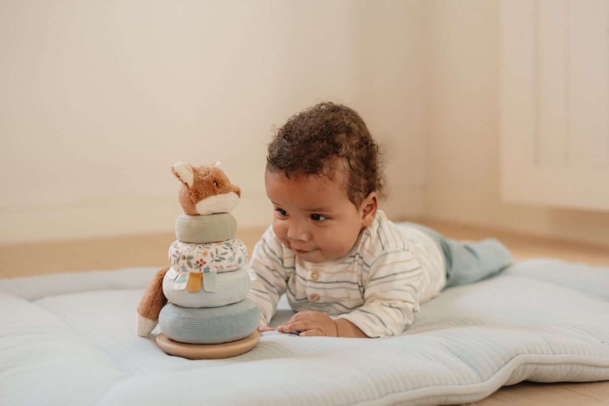 LD8922 - Rocking Ring Stacker - Forest Friends (2) Little Dutch: piramida do układania lisek Forest Friends - obrazek 2