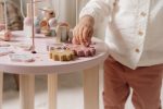 Little Dutch: Stolik edukacyjny Fairy Garden - obrazek 5