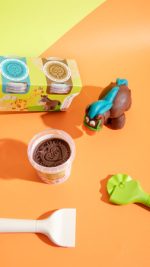 ChildGen: Naturalna ciastolina w eko-kubkach - zestaw 4 kolorów - brąz, niebieski, pomarańcz, zielony - obrazek 2