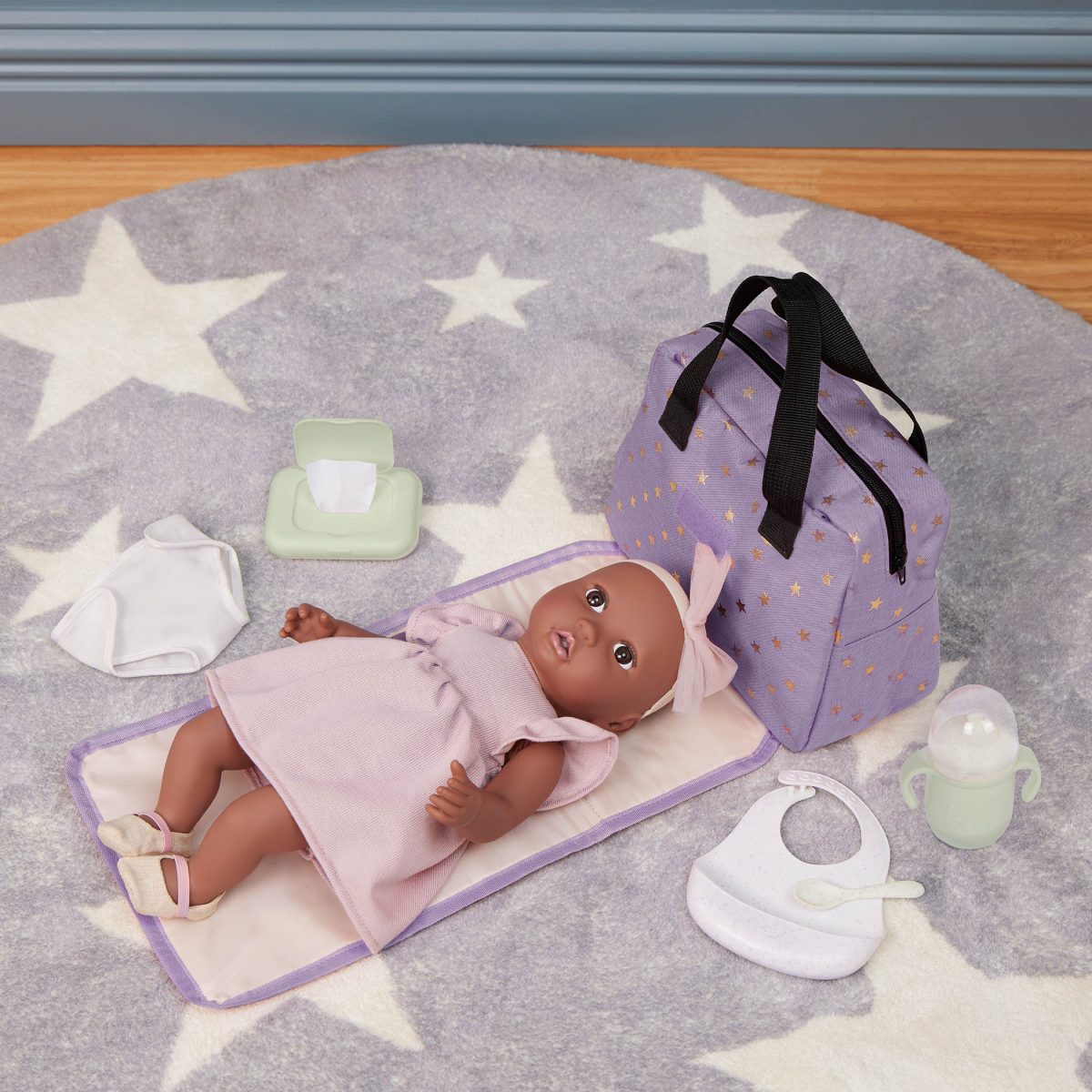 LBY7693-LBY7714_LS_E1 LullaBaby: Torba do przewijania, z akcesoriami do karmienia lalki niemowlaka - obrazek 4